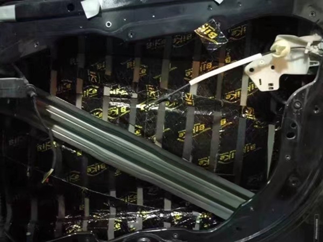 为什么邂逅了德国ETON，大众途锐变得如此温柔？