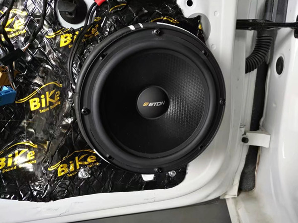 舒服的午后需要一首音乐来安抚，新疆高尔夫7升级德国ETON