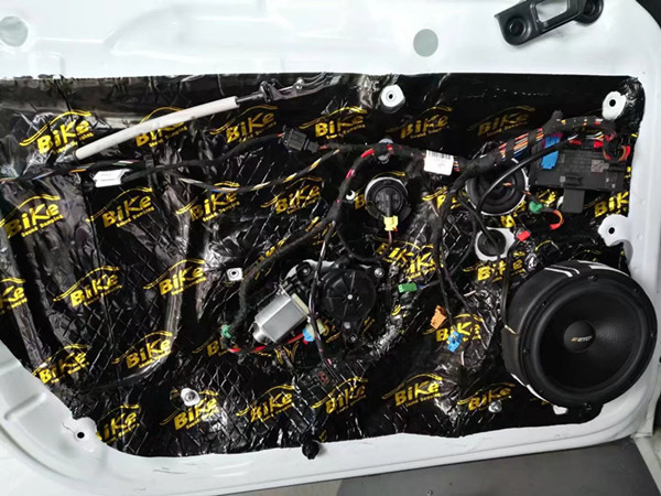 舒服的午后需要一首音乐来安抚，新疆高尔夫7升级德国ETON