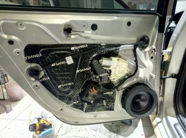 新锐达奥迪A4L升级德国伊顿，入门级感受大不同！