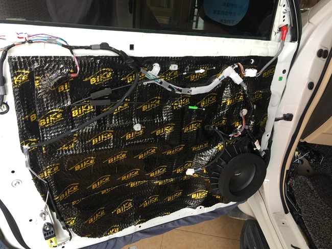 车改坊花都大明店普拉多升级霸克，经典造就优雅奢华！