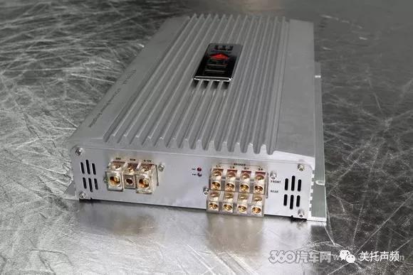 天津捷沃奥迪Q5升级斯派朗魔音盒，这个冬天有TA才“美”！