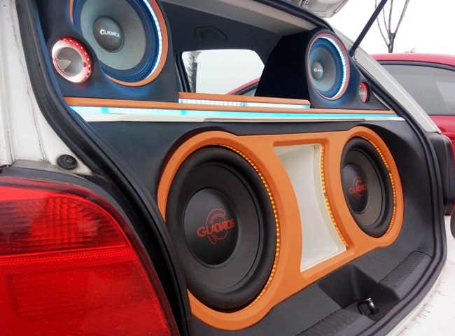 帅爆！车改坊汽车影音连锁（常熟店）大众POLO又炸出B&Z 4组冠军