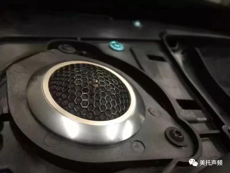 殿堂级移动剧院，宾利启用美国Hybrid Audio限量豪华音响套餐【新疆车改坊】