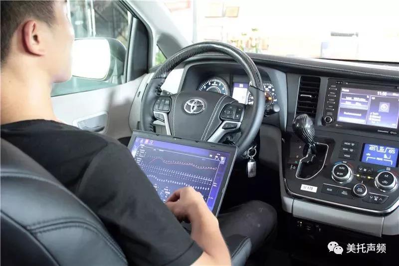 能唱不行，还要会唱-车改坊武汉店为丰田塞纳汽车音响升级德国ETON