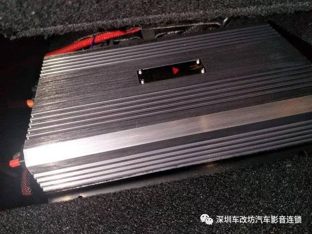 惹人心醉 陆丰X7改装伊顿 FORSE 10-800BR—深圳车改坊汽车音响改装