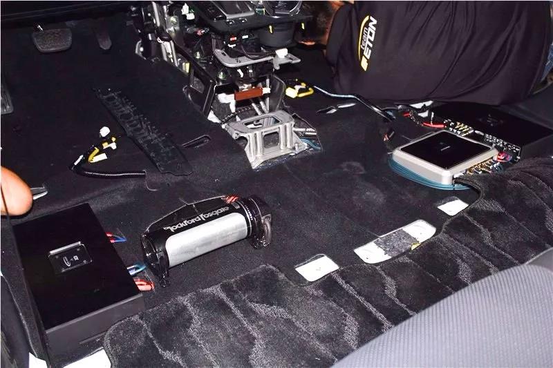 这个七夕？心随音动，开启不一样的浪漫-车改坊武汉店为丰田汉兰达音响升级德国ETON