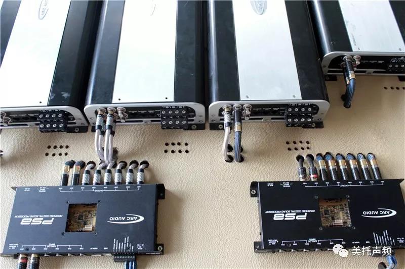 两台PS8，30W重金打造-车改坊武汉店为奥迪Q5音响升级美国Hybrid Audio