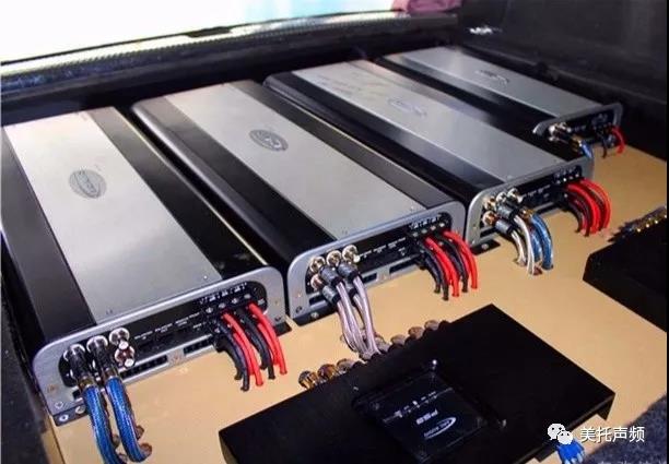 两台PS8，30W重金打造-车改坊武汉店为奥迪Q5音响升级美国Hybrid Audio