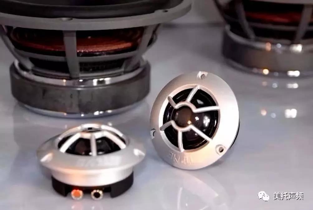 似梦之音，一路伴行-车改坊东莞店为日产途乐汽车音响升级美国霸克