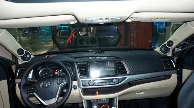 全力开唱-车改坊广州帝锐店汉兰达汽车音响改装德国伊顿RSR160三分频