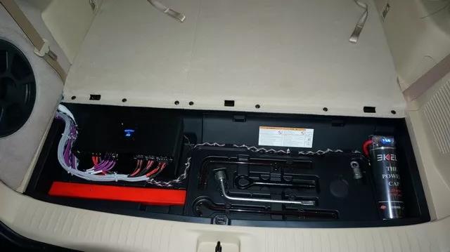 全力开唱-车改坊广州帝锐店汉兰达汽车音响改装德国伊顿RSR160三分频