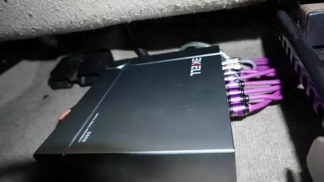 拯救低落情绪-车改坊广州帝锐店丰田RAV4音响改装TEC SQ6/K3神曲三分频