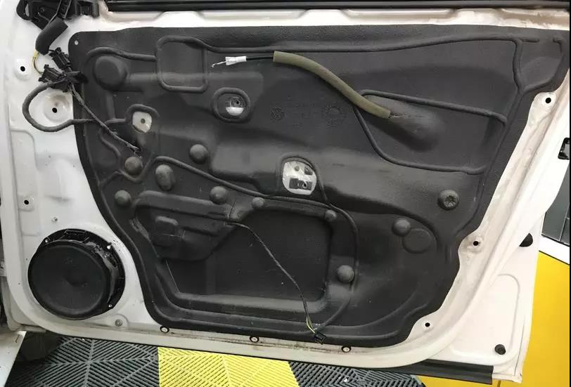 释放好心情-车改坊重庆店大众宝来汽车音响升级美国霸克DX650