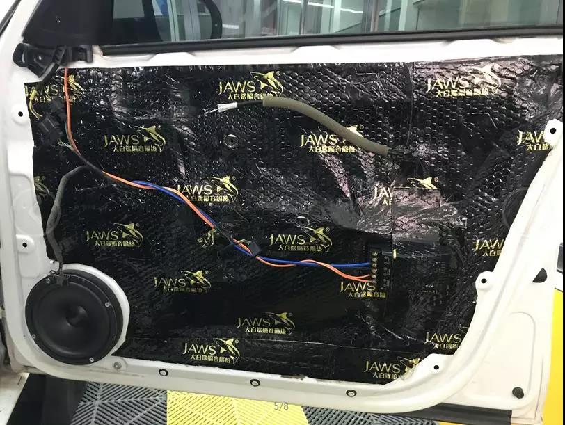释放好心情-车改坊重庆店大众宝来汽车音响升级美国霸克DX650