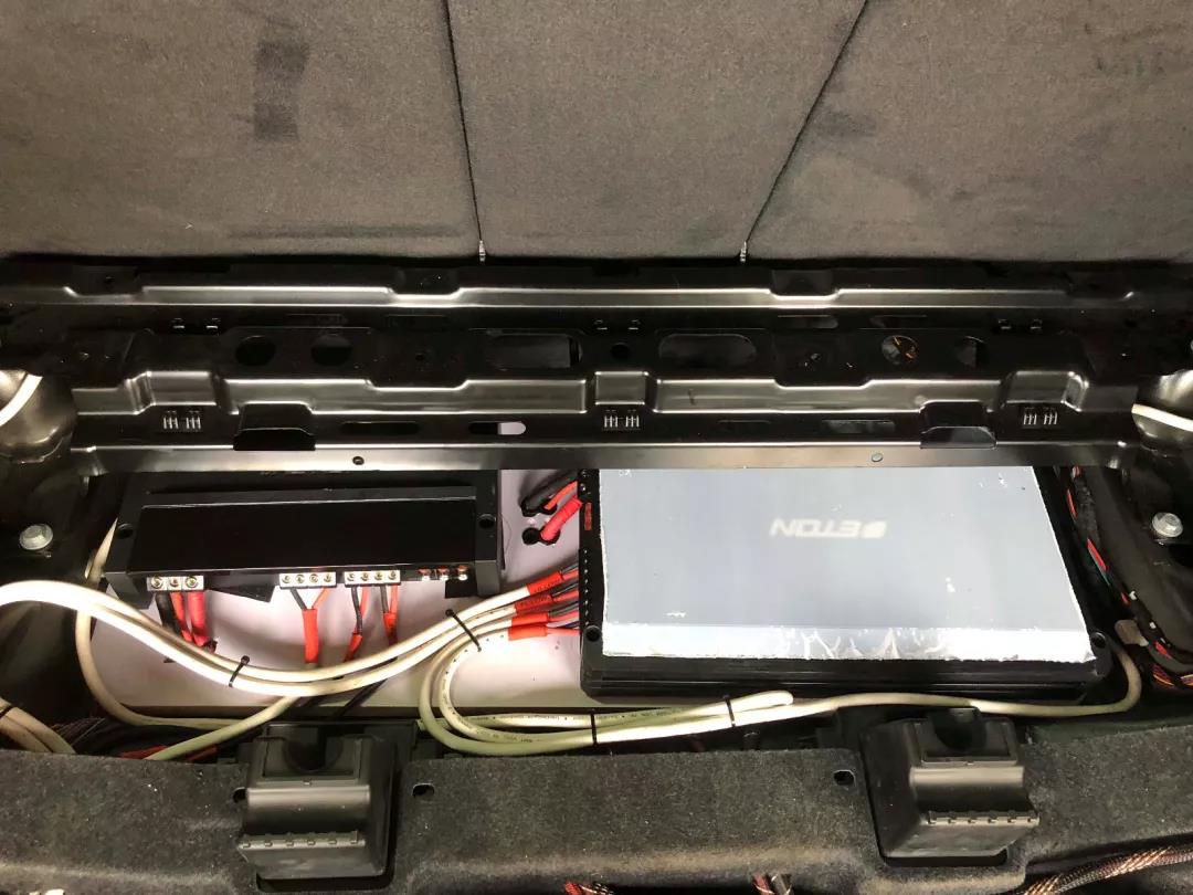 无损升级，轻松听感-车改坊长沙店宝马5系GT汽车音响升级伊顿宝马专车专用