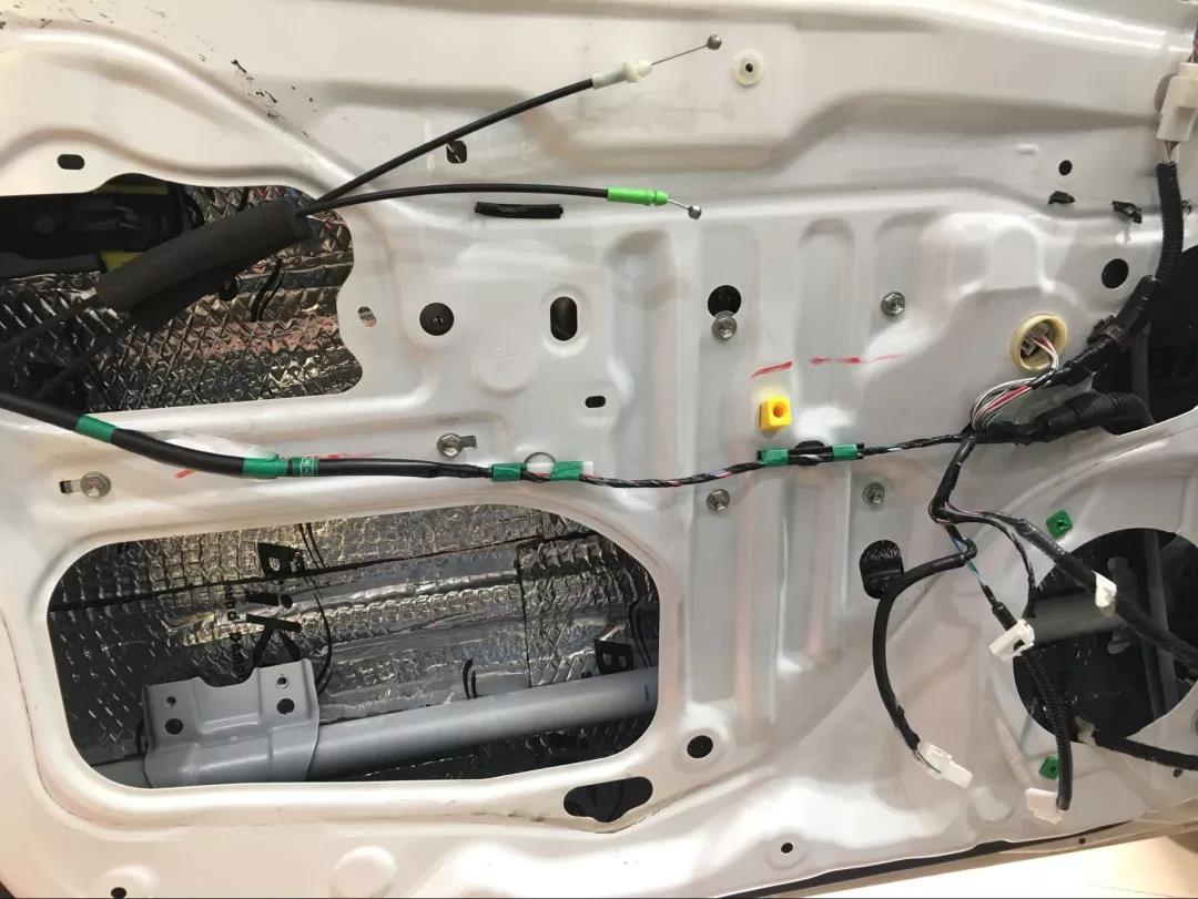 靓声重现，回味无穷-车改坊南海店丰田锐志汽车音响升级德国ETON