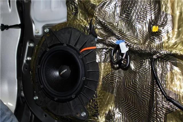 让快乐作伴-车改坊武汉店雷克萨斯ES200改装德国ETON伊顿POW172.2