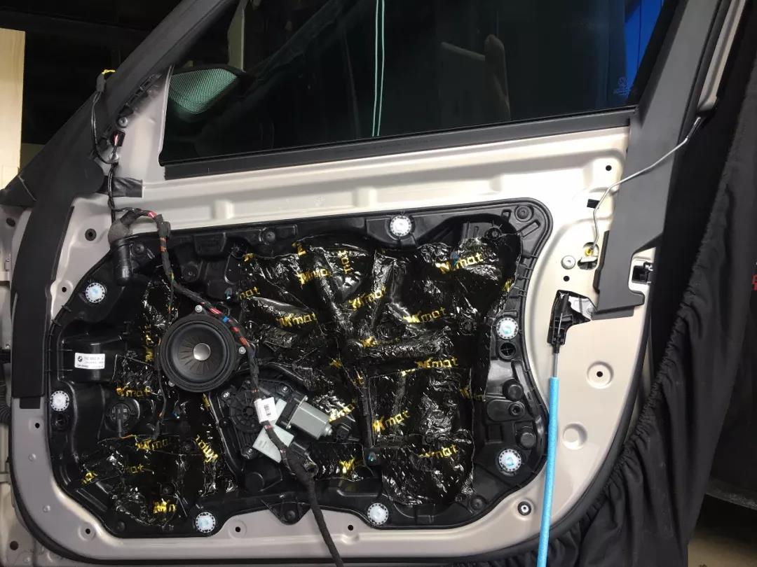 轻松改，满意听-车改坊广州声扬店宝马5系汽车音响无损升级ETON宝马专车专用