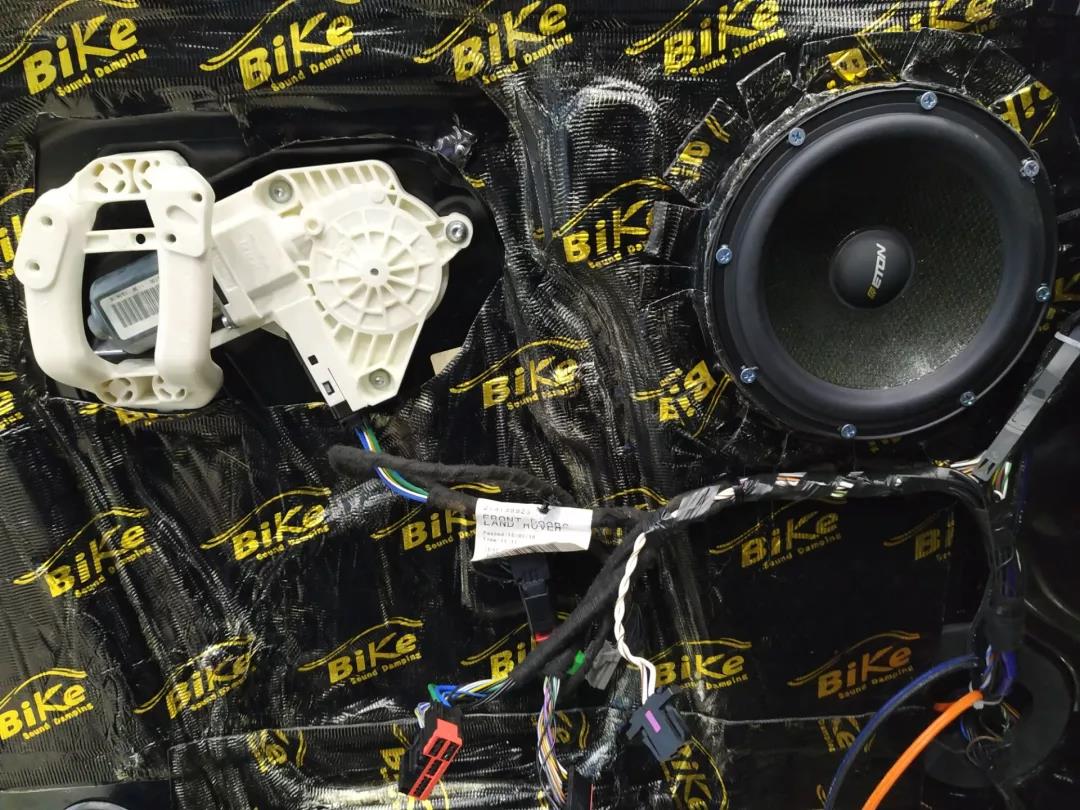 ​挑剔听感又如何，ETON来解决！-车改坊威海源梦店路虎发现4改装德国伊顿MAS三分频