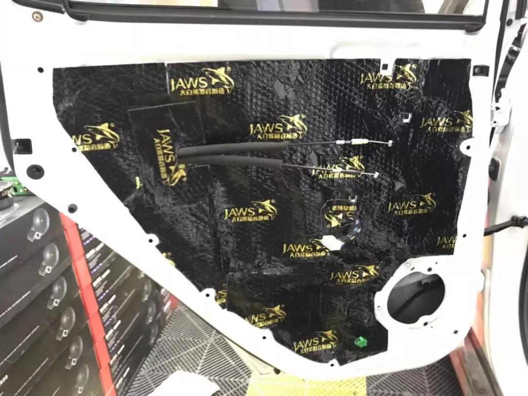 车主都说，这一对比很受伤呀！-车改坊重庆店长安CS35汽车音响升级美国霸克