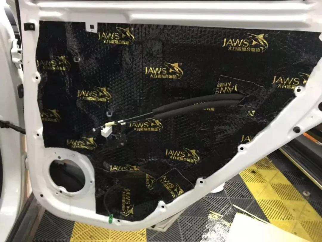 车主都说，这一对比很受伤呀！-车改坊重庆店长安CS35汽车音响升级美国霸克