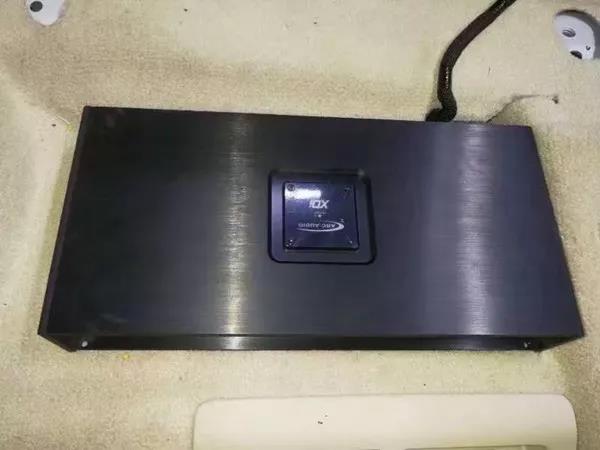 ETON、霸克强强组合！分分钟俘获听感-车改坊新疆店酷路泽汽车音响升级