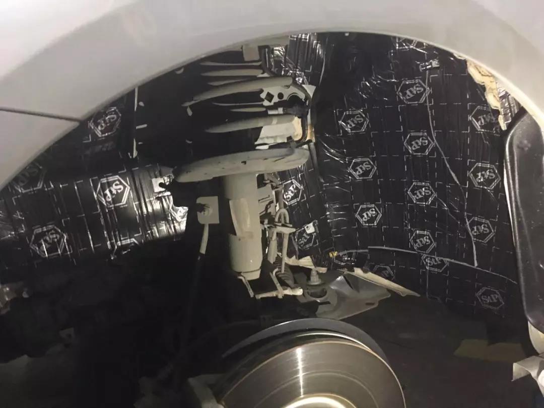 换一种心情上路！-车改坊长沙店标志408汽车音响升级德国ETON