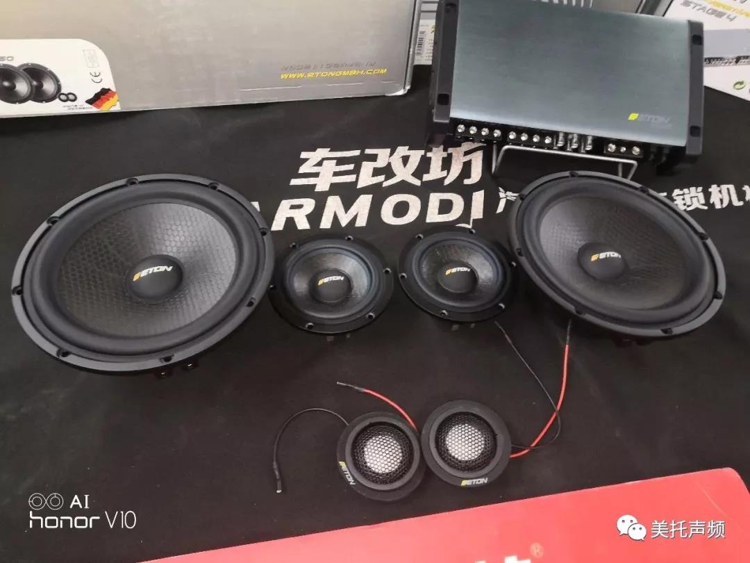 开奔驰，听音就别将就了-车改坊郑州卡卡汽车音响店奔驰E300音响升级德国ETON