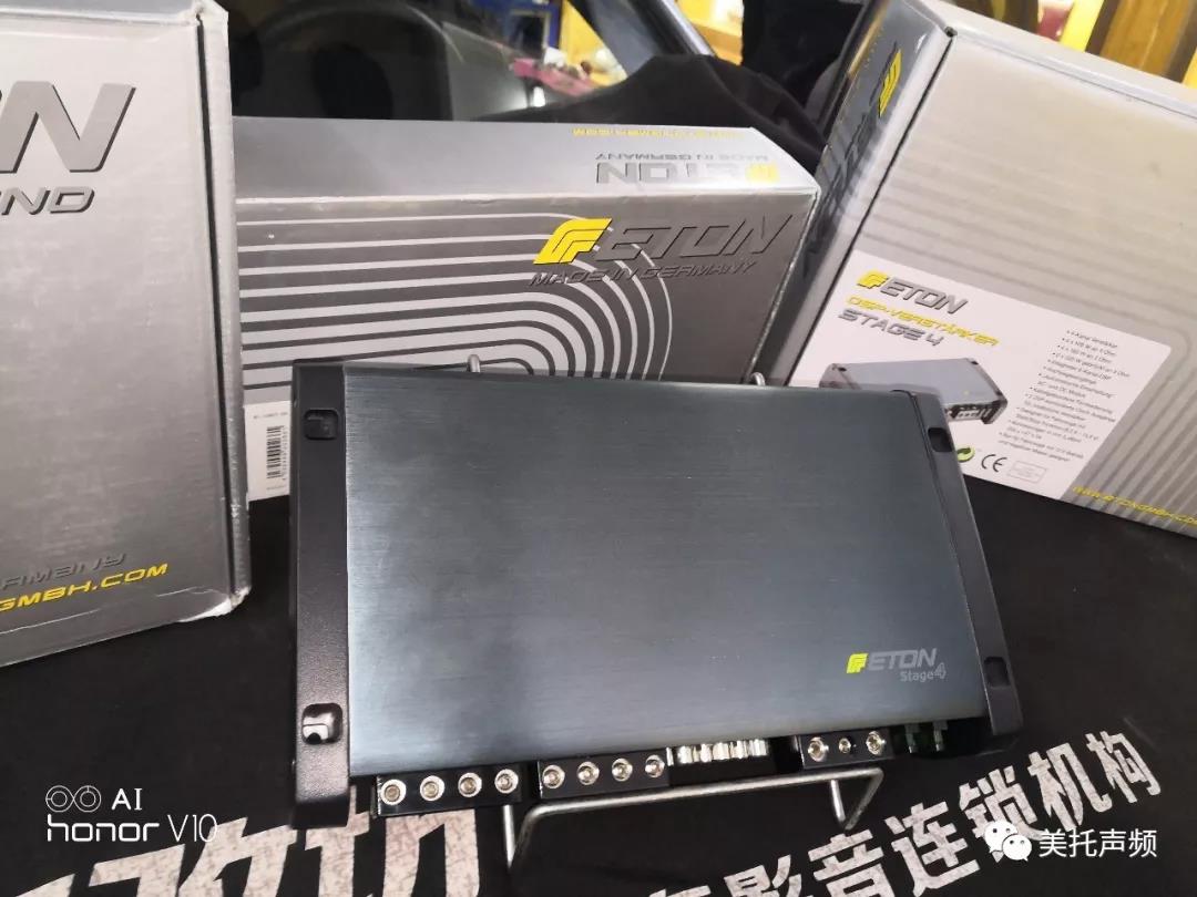 开奔驰，听音就别将就了-车改坊郑州卡卡汽车音响店奔驰E300音响升级德国ETON