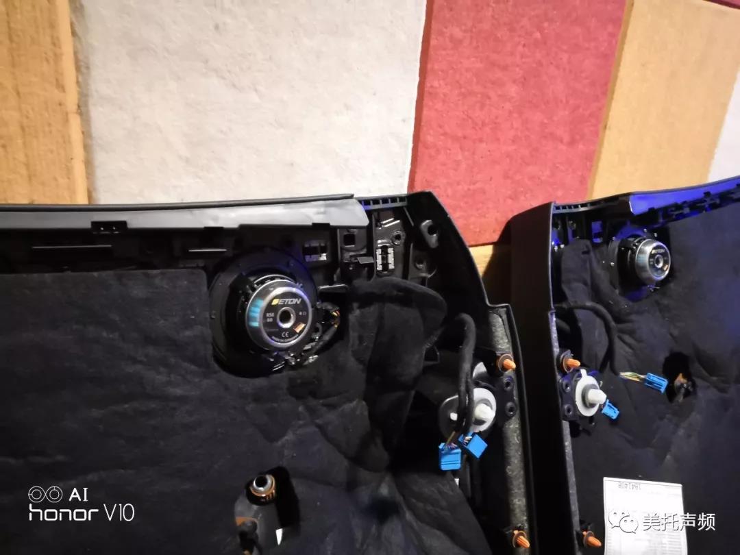 开奔驰，听音就别将就了-车改坊郑州卡卡汽车音响店奔驰E300音响升级德国ETON