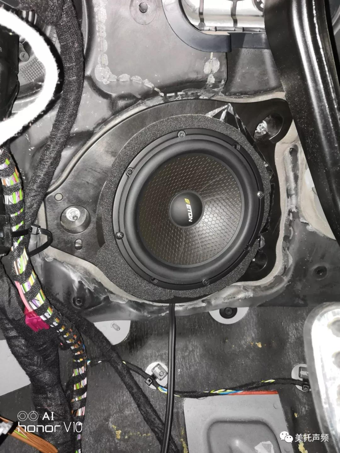 开奔驰，听音就别将就了-车改坊郑州卡卡汽车音响店奔驰E300音响升级德国ETON