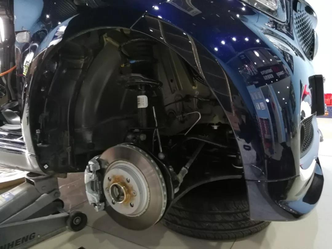 一台超薄低音炮来点亮全场！新款SMART这波升级车主很满意