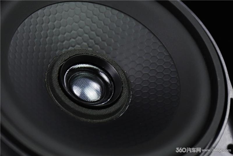 意大利TEC奔驰专车专用汽车音响：温润清晰的高水准无损升级