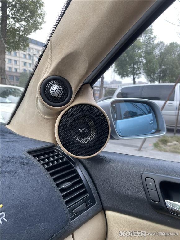 大众高尔夫汽车音响发烧改装 正力車福加意大利TEC传递靓声