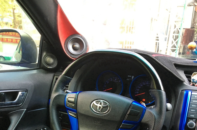 第二恋人 化州车公主丰田锐志改装德国ETON汽车音