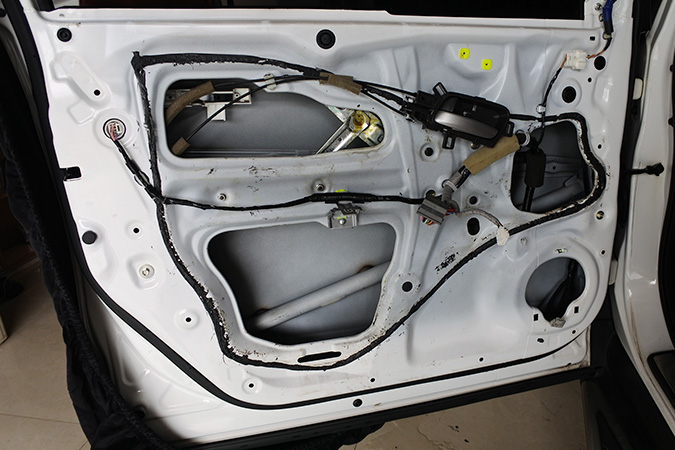 2180套餐温度不减 车改坊汽车影音连锁本田CRV改装