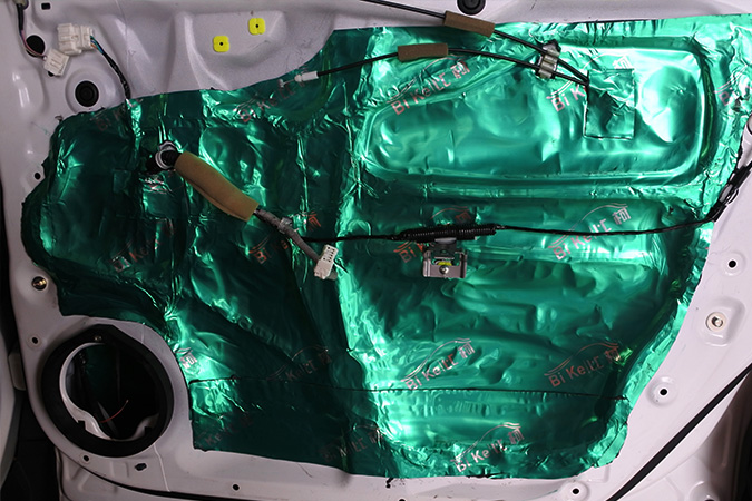 2180套餐温度不减 车改坊汽车影音连锁本田CRV改装