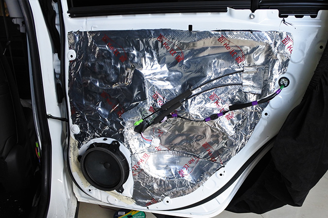 不改怎么行呢？ 车改坊汽车影音连锁丰田威驰改