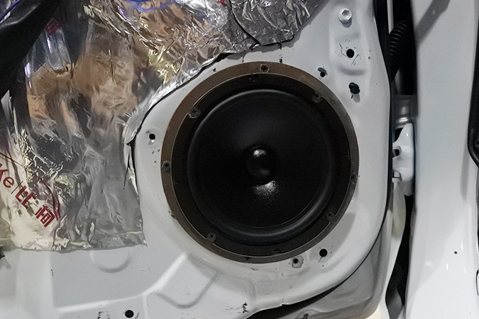 不改怎么行呢？ 车改坊汽车影音连锁丰田威驰改