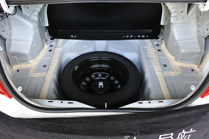 不改怎么行呢？ 车改坊汽车影音连锁丰田威驰改