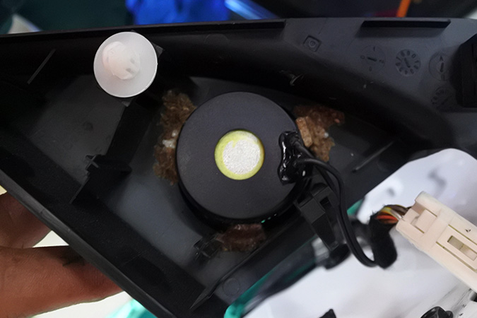 音质大大提升 车改坊汽车影音连锁马自达3改装意