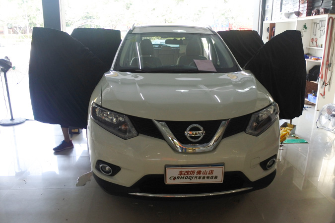 超级值的音响 车改坊汽车影音连锁日产奇骏改装