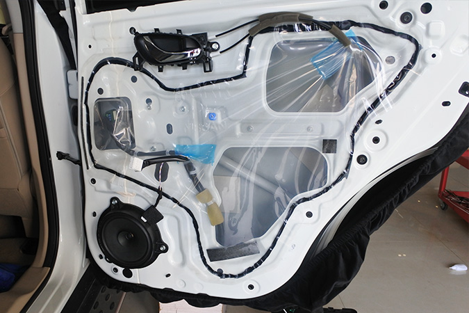 超级值的音响 车改坊汽车影音连锁日产奇骏改装