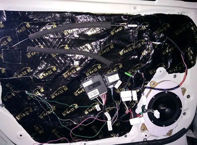 少侠好眼力 车改坊汽车影音连锁斯巴鲁森林人改