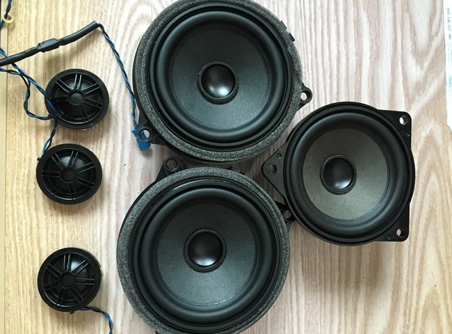 周末小放松 车改坊汽车影音连锁宝马X4无损升级