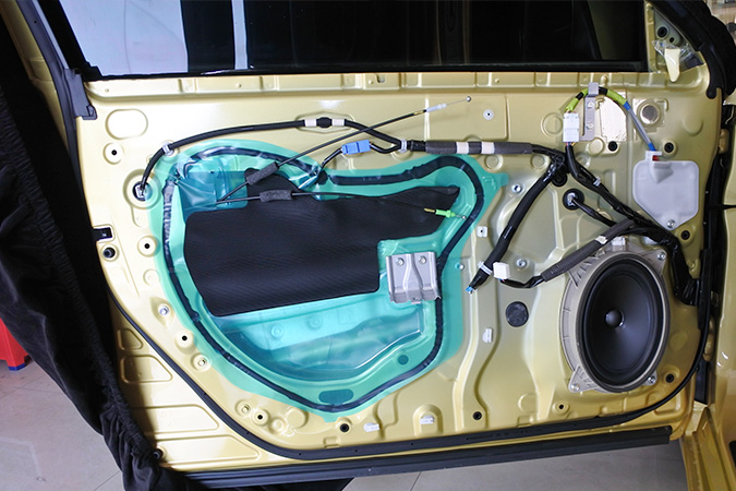 降噪王降低50%噪音 车改坊汽车影音连锁雷克萨斯