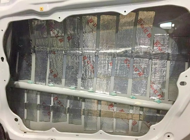 舒心换音响 车改坊汽车影音连锁大众迈腾改装