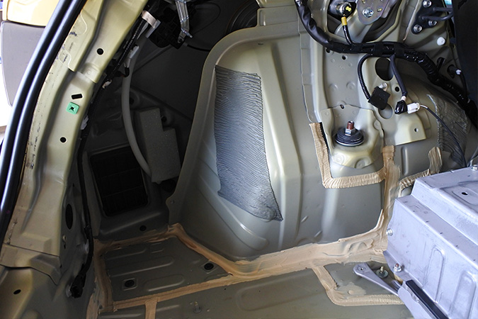 降噪王降低50%噪音 车改坊汽车影音连锁雷克萨斯