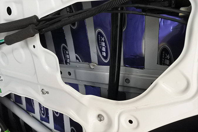 全面升级 车改坊汽车影音连锁丰田皇冠改装ETO